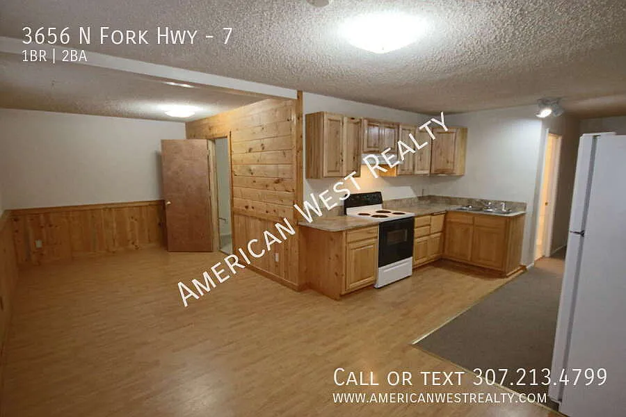 1bed/2bath unit with utilities included — Photo 1