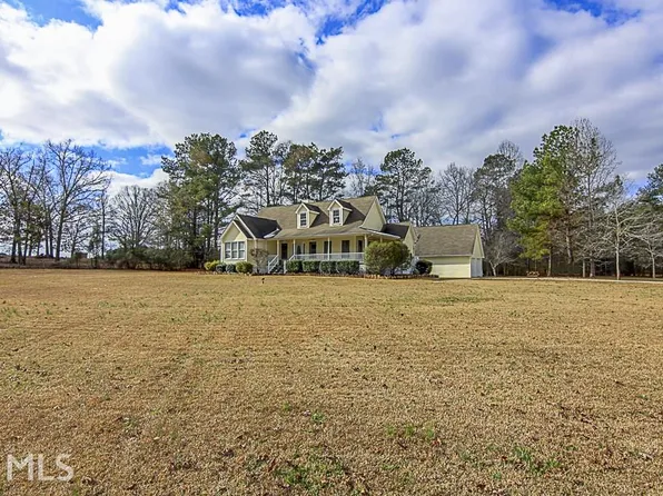 134 Cedar Creek Rd, Newnan, GA 30263