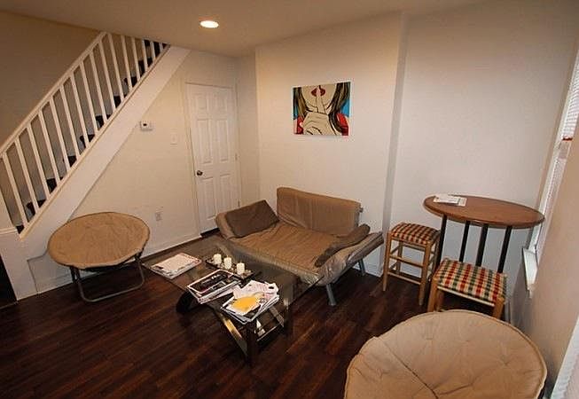 1st image of 1906 N Darien St #1