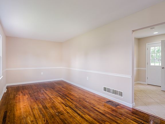3rd image of 1416 Willshire Dr