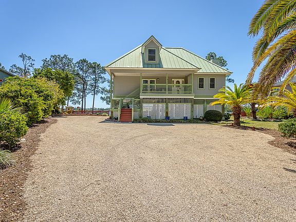 2nd image of 433 River Rd