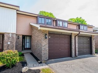 221 Ormond Dr #18, Oshawa, ON L1G 6T7