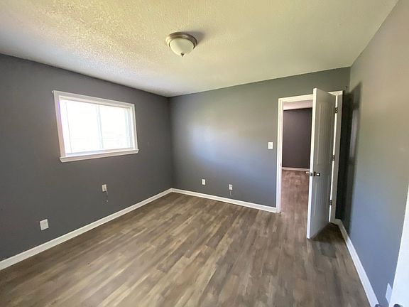 5th image of 341 Gaston Ave APT 3