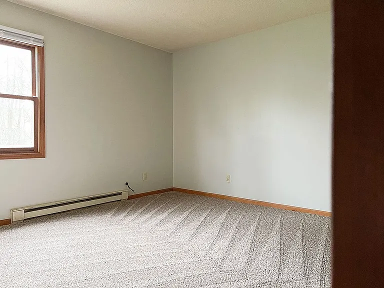 Spacious Northside Apartments — Photo 1