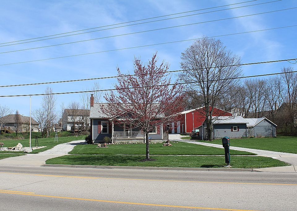 2 acre farmhouse built in 19