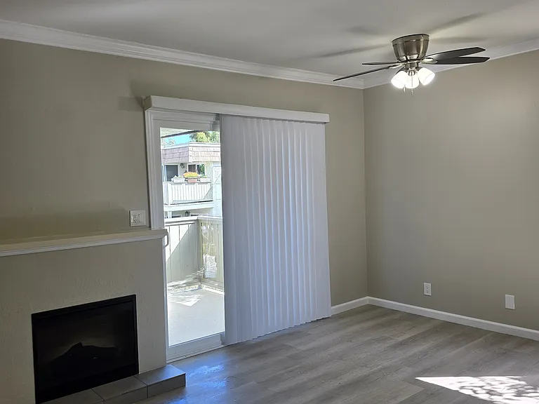 Chateau Gardens Apartments — Photo 23