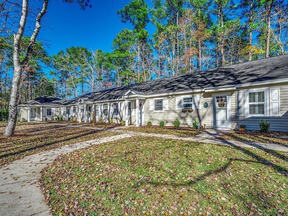 1st image of 6734 Blue Heron Blvd Unit 105