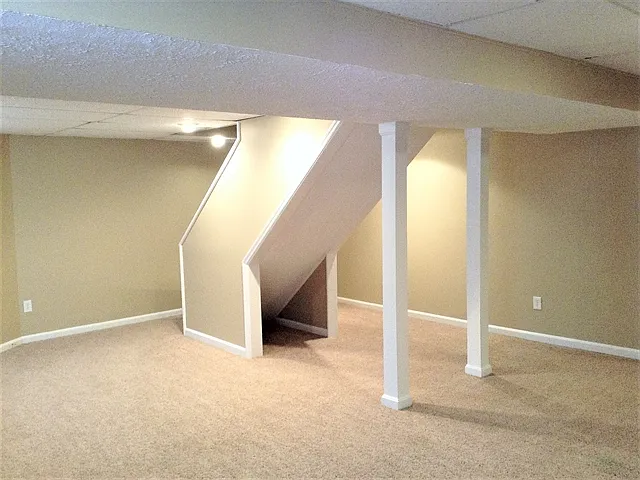 2135 Canyon Ct — Photo 14