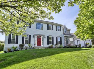107 Bittersweet Path, Willow Street, PA 17584