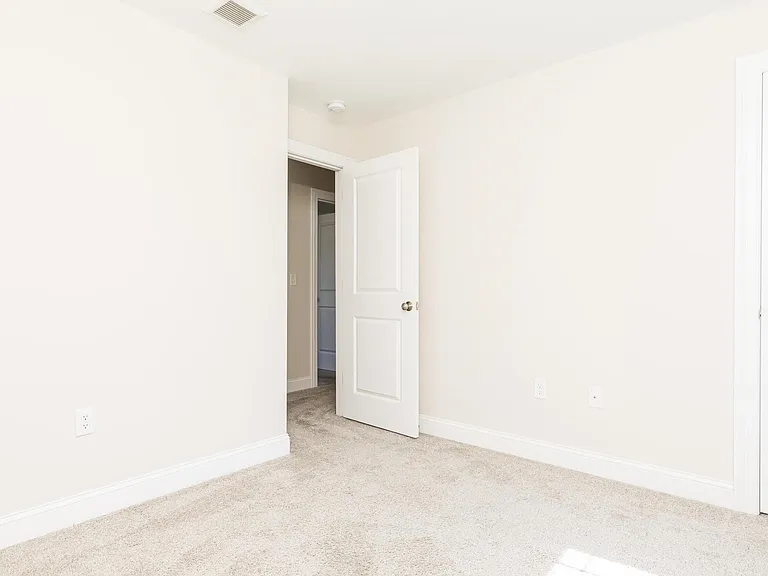 2 Cole Ln — Photo 33