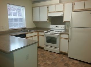 1301 NE 8th St APT 139, Gresham, OR 97030