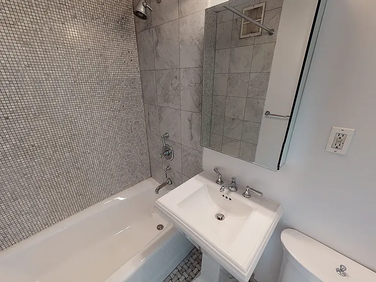 765 Amsterdam Ave #9F — Photo 6