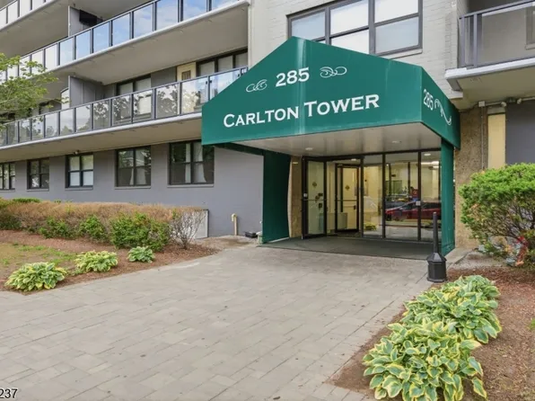 285 Aycrigg Ave APT 4J, Passaic, NJ 07055