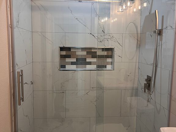 5th image of 6946 Center St