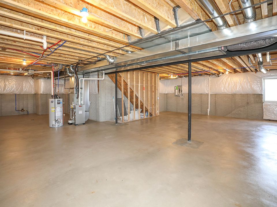 Arlington Split Level Plan, Enclaves of Woodbridge, Oxford, MI 48371