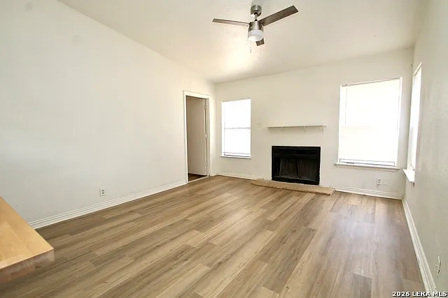 3 bed, 2.0 bath, 1344 sqft, $1,375 — Photo 4