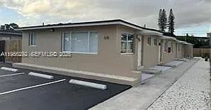Building Photo 3