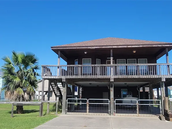 4015 Navarro Dr, Galveston, TX 77554