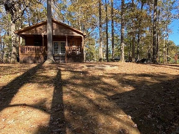 2nd image of 1118 Forest Gln