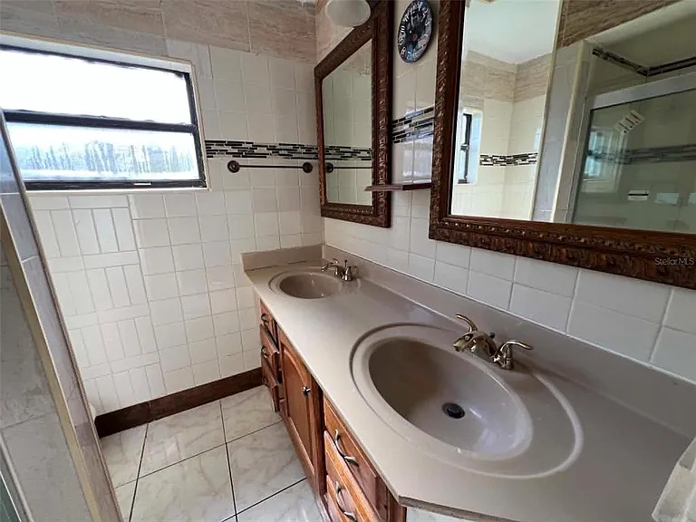4826 Indialantic Dr — Photo 14