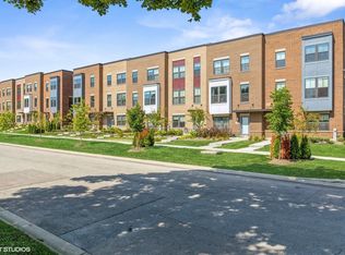 220 E Lincoln St, Mount Prospect, IL 60056