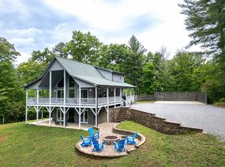 135 Heritage Trl, Brasstown, NC 28902