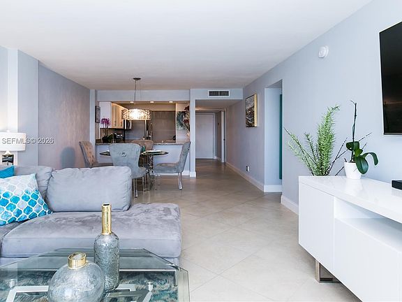 3rd image of 14 Royal Palm Way Ph 601