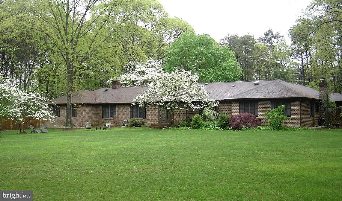 4624 Duley Dr photo 1