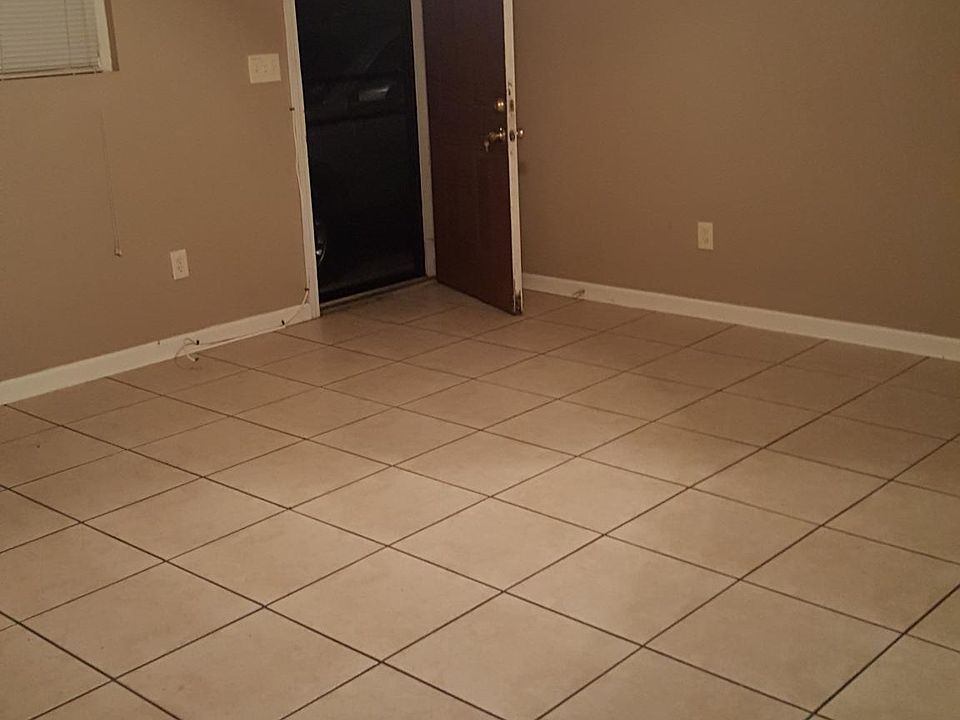 1st image of 4917 Bonita Dr