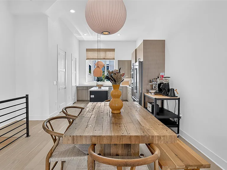 2805 McCurdy St #14 — Photo 11