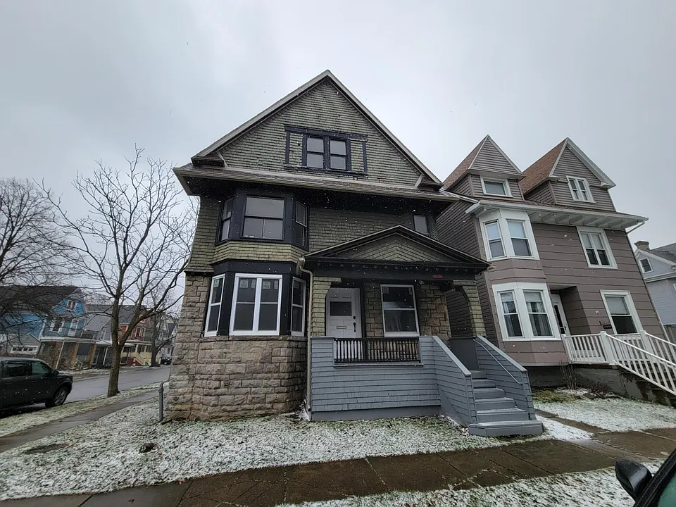 423 Breckenridge St #2
