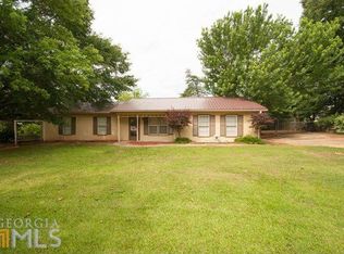 3393 Castille Dr, Snellville, GA