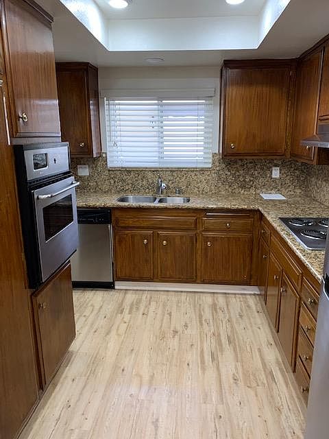 1st image of 130 W Mountain St APT 204