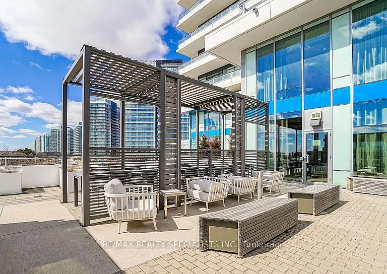 2560 Eglinton Ave W #1509 — Photo 9