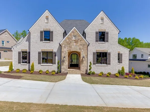 2112 Covered Bridge Dr, Braselton, GA 30517