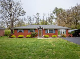 9715 Seatonville Rd, Louisville, KY 40291