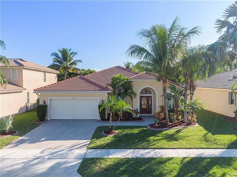 1st image of 1300 Stonehaven Estates Dr