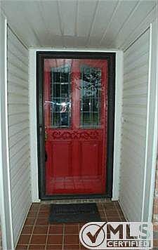 2nd image of 500 Bayberry Ln