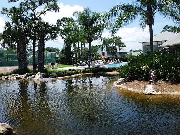 5th image of 4740 Lake Waterford Way APT 1-112