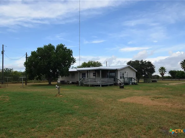 603 Cemetery Rd, Seadrift, TX 77983