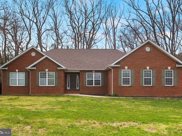 18551 Point Lookout Rd, Park Hall, MD 20667