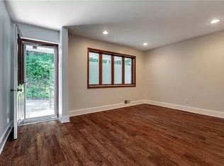 515 56th St, Pittsburgh, PA 15201