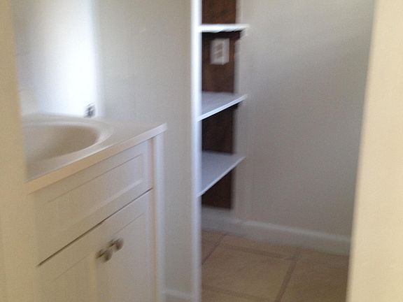 4th image of 11102 Peachtree Dr