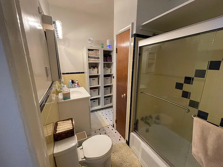 1115 Spruce St #1A — Photo 13