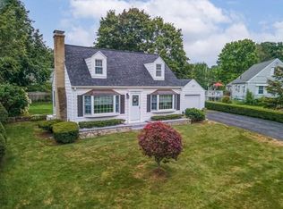 11 Eleanor Rd, Framingham, MA 01701