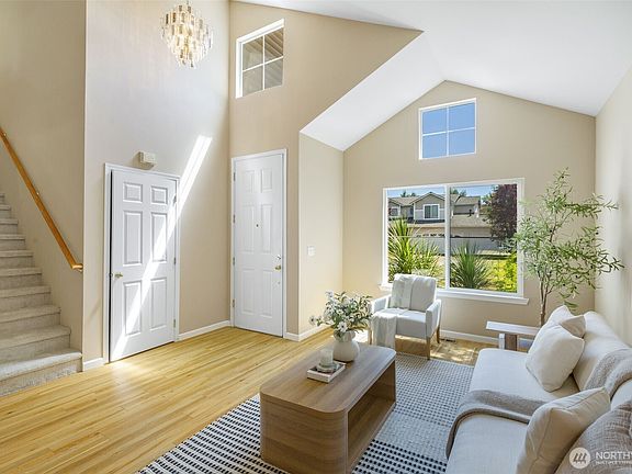 3rd image of 1509 179th Street SW