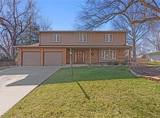 3021 Campfire Dr, Lawrence, KS 66049