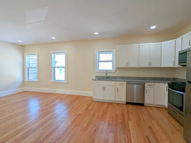 71 Merriam St #3 — Photo 4