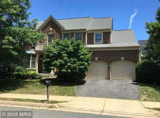 8306 Wolftrap Rd, Vienna, VA 22182