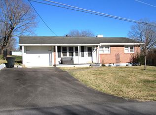 115 Alderman St, Galax, VA 24333